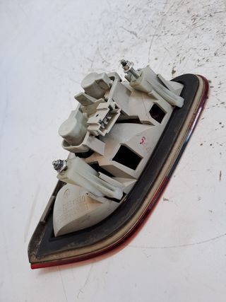 PILOTO TRASERO IZQUIERDO INTERIOR MERCEDES-BENZ CLASE B (W24 (2)