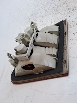 PILOTO TRASERO IZQUIERDO INTERIOR MERCEDES-BENZ CLASE B (W24 (2)