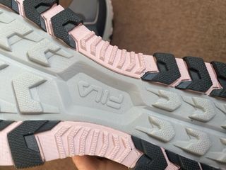 Zapatillas Fila Talla 41 Gris y Rosa