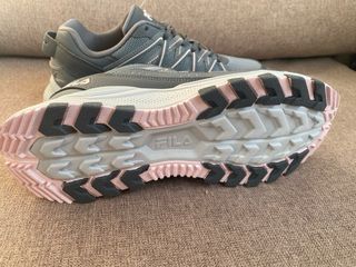 Zapatillas Fila Talla 41 Gris y Rosa