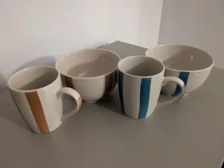 Tazas y vasos de cerámica a rayas