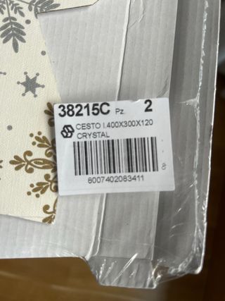 Caja de regalo con diseño de copos de nieve