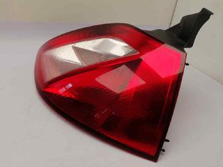 PILOTO TRASERO DERECHO RENAULT MEGANE II CLASSIC BERLINA (2)