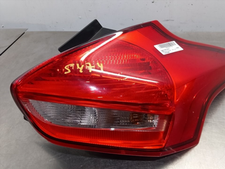 PILOTO TRASERO DERECHO FORD FOCUS BERLINA (CEW) X