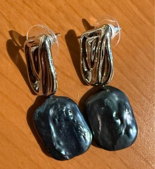 Pendientes perlas naturales negras y plateadas