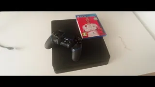 Consola PS4 + Mando + FIFA 20