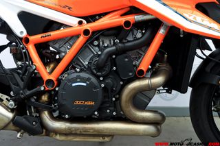 KTM 1290 SUPER DUKE R