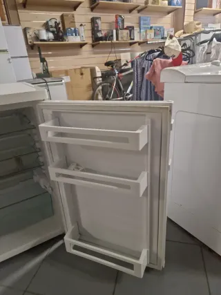 Nevera Liebherr 85x56cm