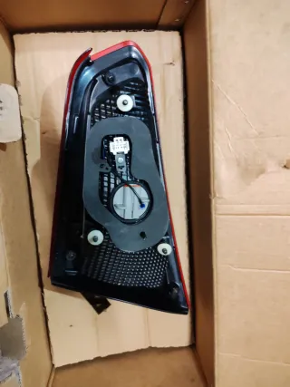 Piloto Trasero Izquierdo Hyundai I20 Portón