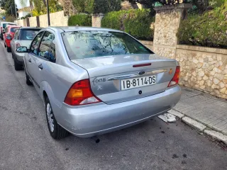 Ford Focus 2000