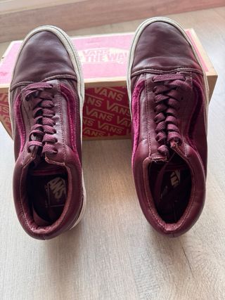 Vans Old Skool Burdeos Talla 39 Piel y Terciopelo