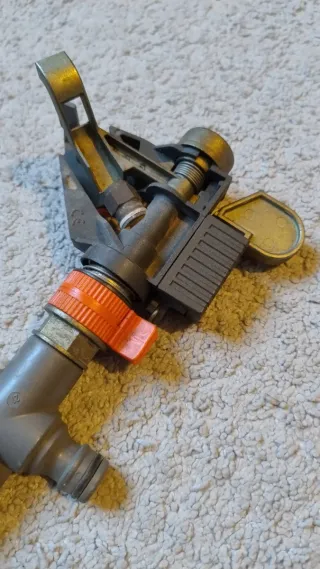 2 irrigatori da giardino