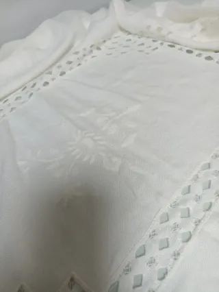 Mantelería grande de hilo en perfecto estado