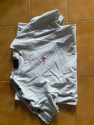 Camiseta Mackenzie gris