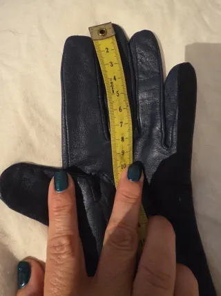 Guantes largos de piel azul