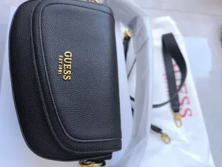 Bolso Guess Negro Piel