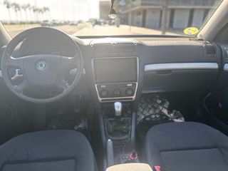 Skoda Octavia 2006 PEGATINA (B)