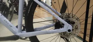 Nuova bici gravel Bulls Grinder 3