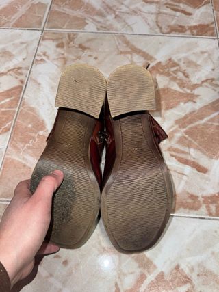 Botines de piel marrones con cordones