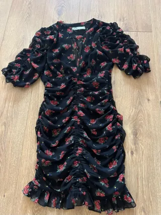 Vestido romántico Zara