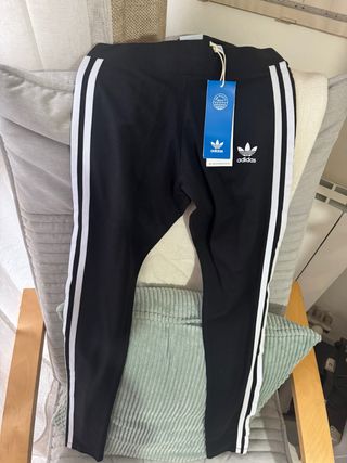 Mallas Adidas Negras con Rayas Blancas