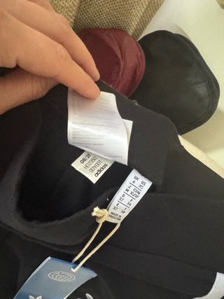 Mallas Adidas Negras con Rayas Blancas