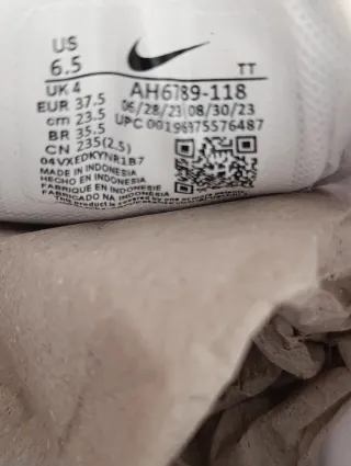 Nike Air Max 270 Blancas y Azules