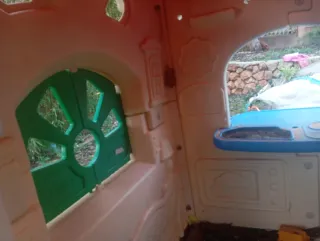 Casita de juegos infantil de plástico