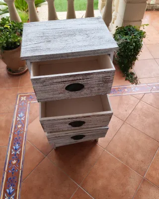 Mueble cajonera de madera