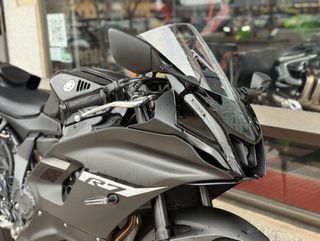Yamaha R7 A2