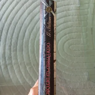 Libro "El Bosque Embrujado"