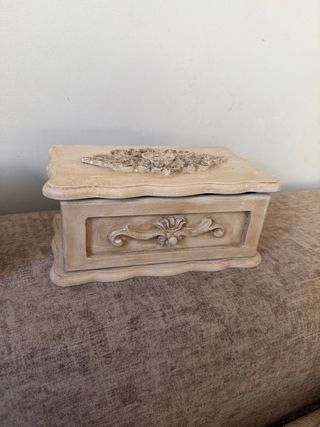 Caja joyero vintage decorada