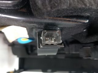 GUANTERA AUDI A3 (8V) (2)