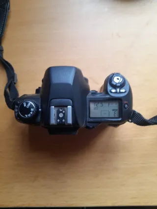 Cámara Nikon F80 Negra