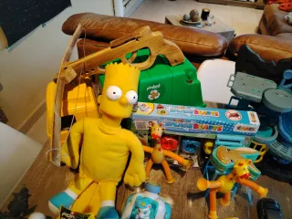 Lote figuras y juguetes varios