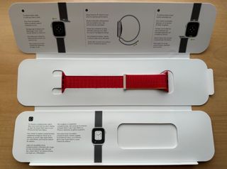 Apple Watch 41mm. Product Red Sport Loop