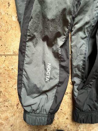 Chaqueta Nike x Nocta Negra y Gris