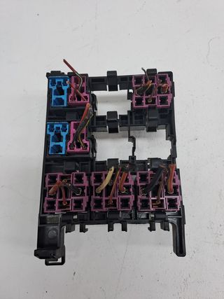 CAJA RELES / FUSIBLES SEAT ALTEA (5P1) (2)