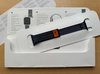 Apple Watch X Nike 41mm. Game Royal/Orange Loop