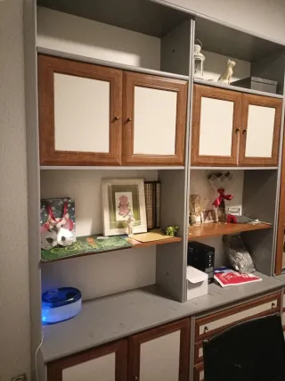 Mueble de salón madera y cristal