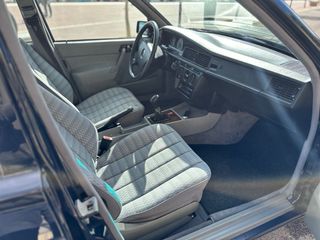 Mercedes-Benz 190e  1991