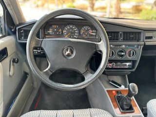 Mercedes-Benz 190e  1991