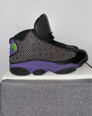 Jordan 13 Negras y Moradas