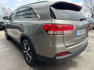 KIA Sorento SORENTO LX 2.4L I4 F DOHC 16V 2016