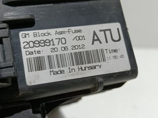 CAJA RELES / FUSIBLES OPEL INSIGNIA BERLINA (4)