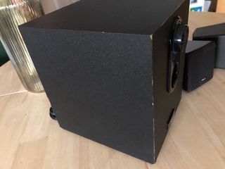 Altavoces 2.1 Trust Cubo Negro