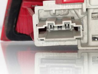 PILOTO TRASERO IZQUIERDO AUDI A3 (8P) (2)