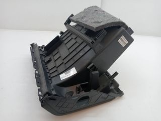 GUANTERA RENAULT MEGANE IV GRANDTOUR (5)