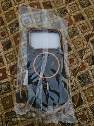 Funda iPhone 17 Pro Negra Naranja