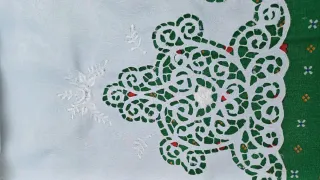 6 centrini vintage ricamati